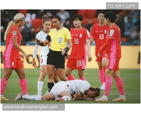 朝鲜与韩国激战亚预赛争夺世界杯入场券的关键之战